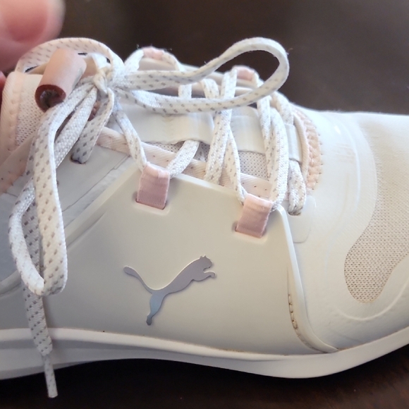 Puma Cream and White Athletic Shoes - Picture 6 of 7